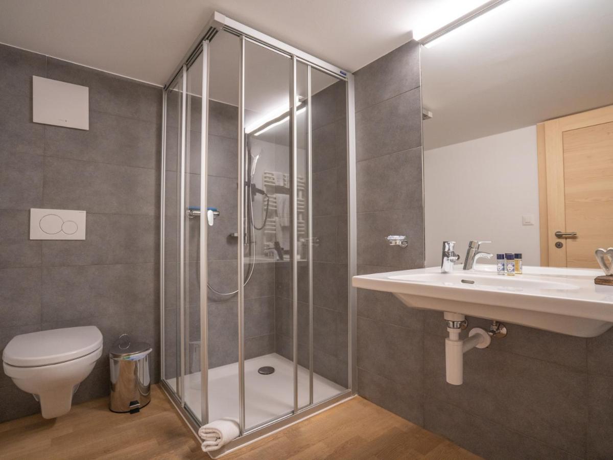 Hotel Wasserfall Jaun Ngoại thất bức ảnh