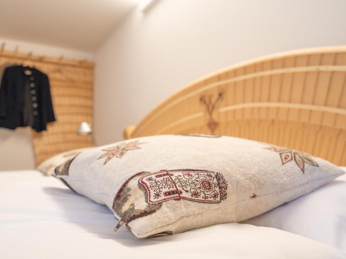 Hotel Wasserfall Jaun Ngoại thất bức ảnh